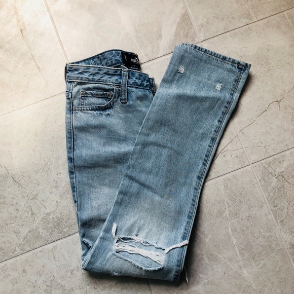 Hollister Denim - Hollister high rise straight jeans